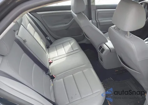 2007 Volkswagen Jetta 2.5 из США, поврежденный, VIN 3VWSG71K27M044793